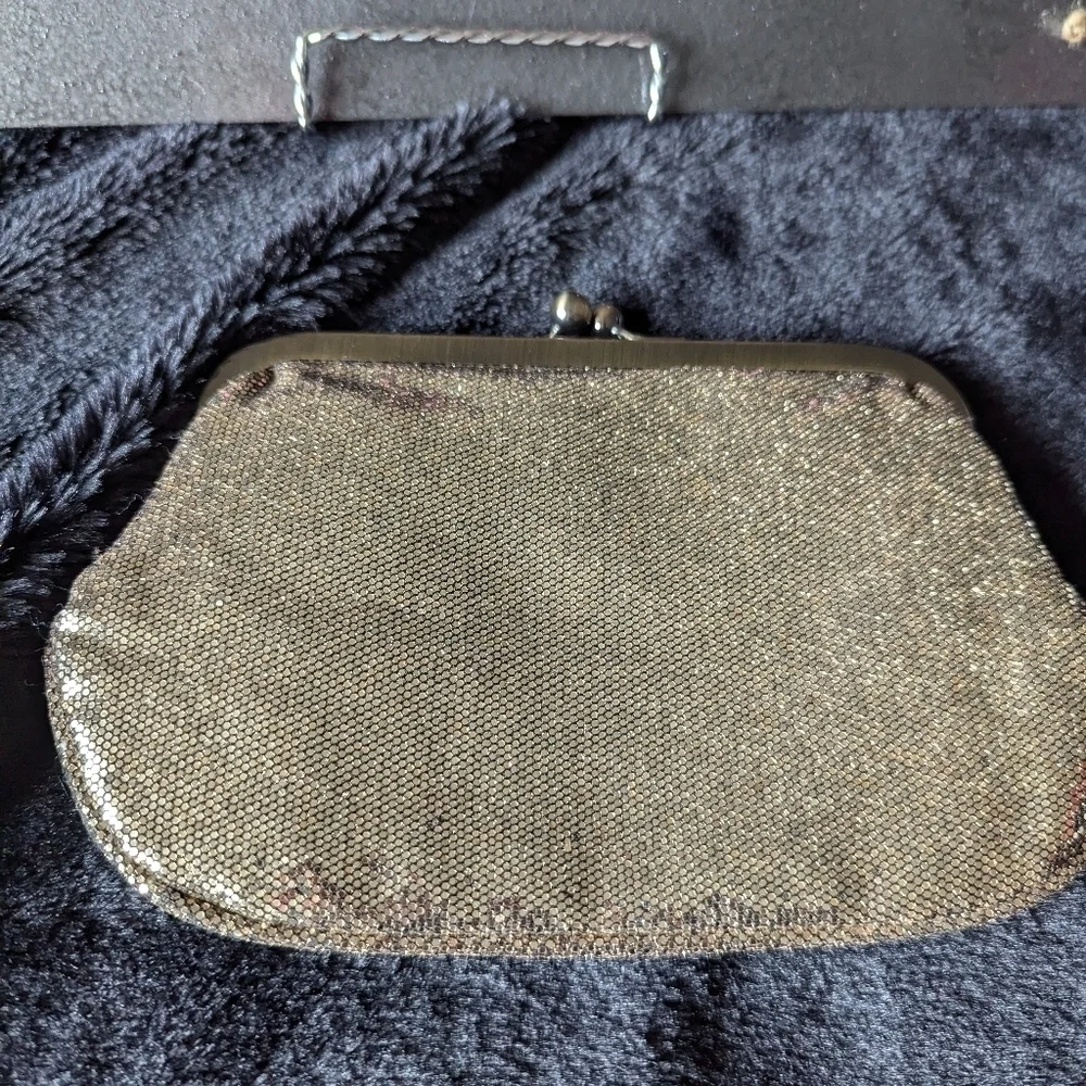 EUC Gold Shine Express Purse/Clutch w/ Attached Strap